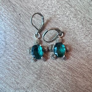Turtle Gemstone Dangle Earrings Green Stone Silver Tone Untested Glass?